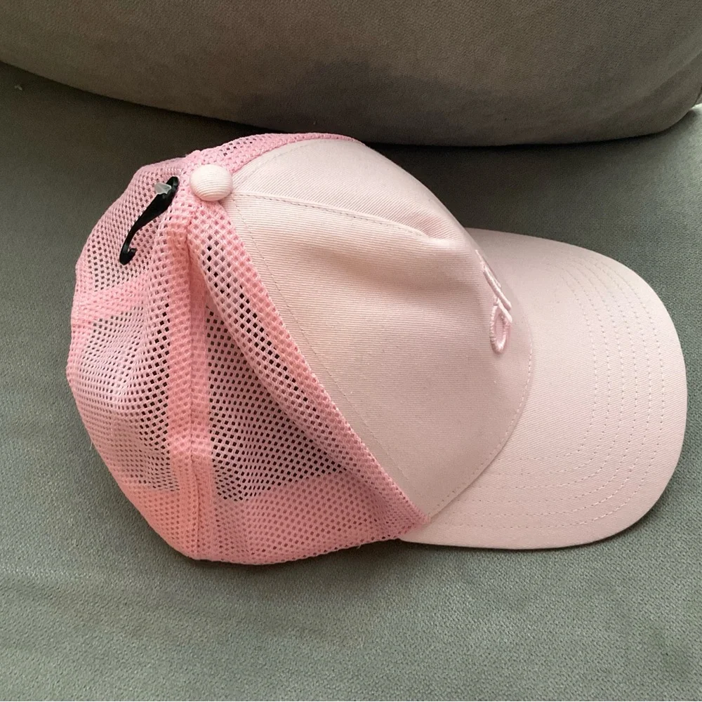 Alo Yoga District Trucker Hat Powder Pink